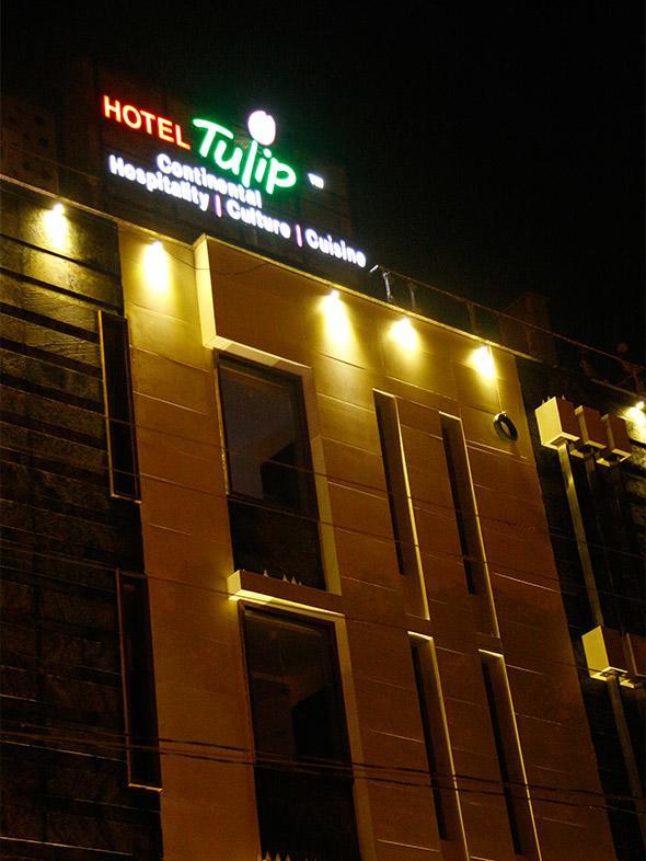 Tulip Continental Ξενοδοχείο Hamirgarh Εξωτερικό φωτογραφία
